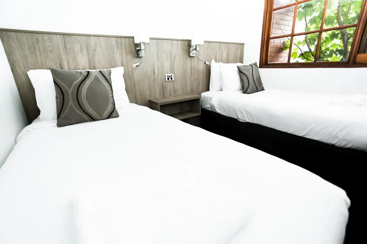 Bay Hotel Apartments Hobart 3*,